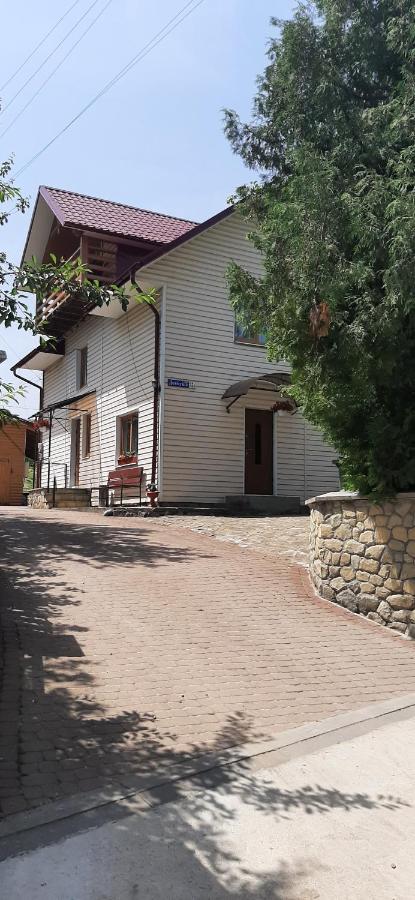 Cottage house Yaremche Exterior photo